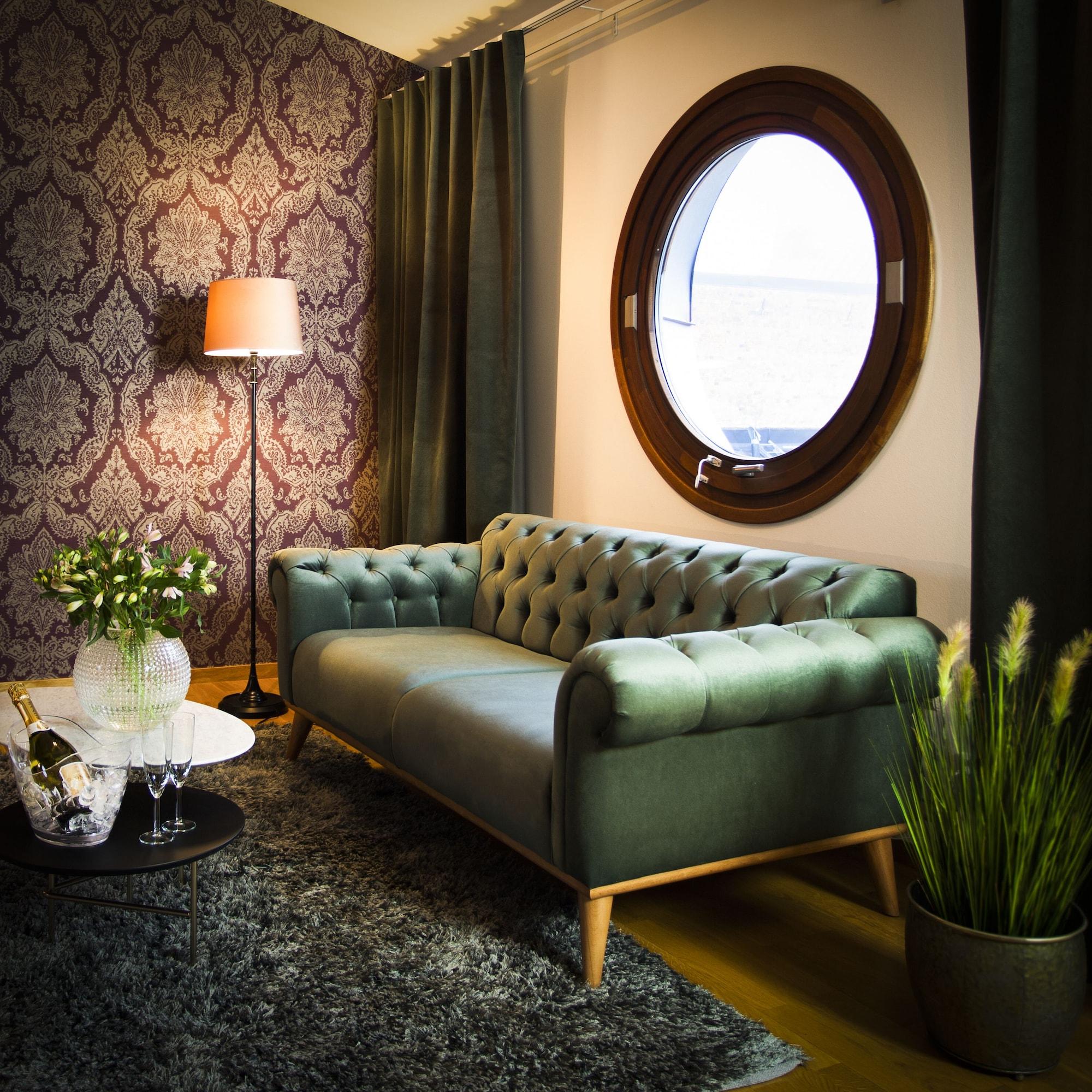 Hotel Oerebro Kültér fotó