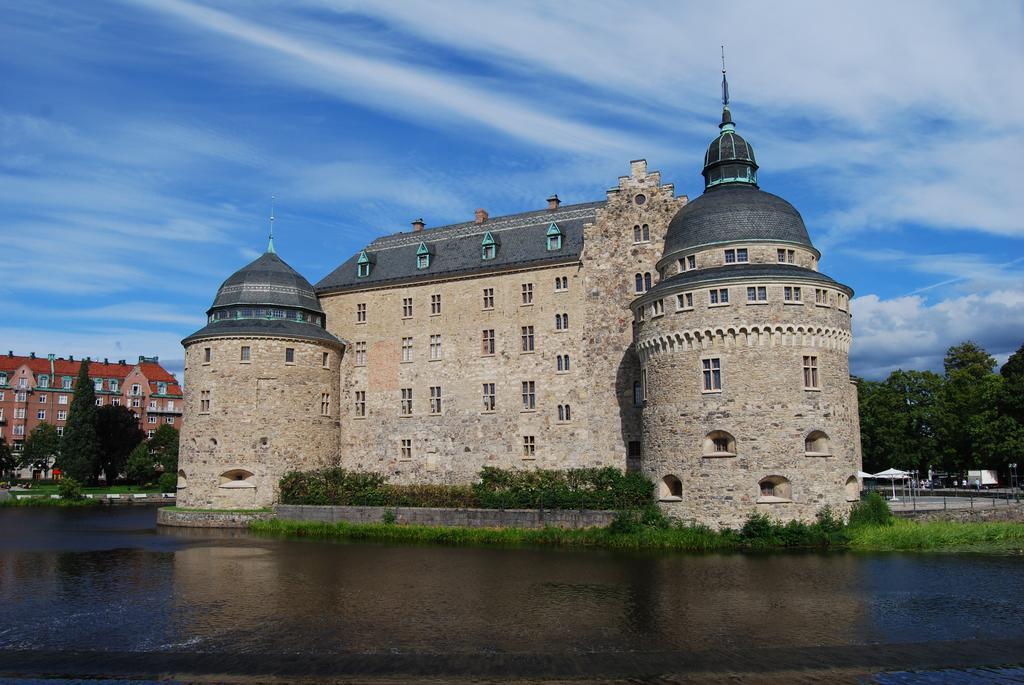 Hotel Oerebro Kültér fotó